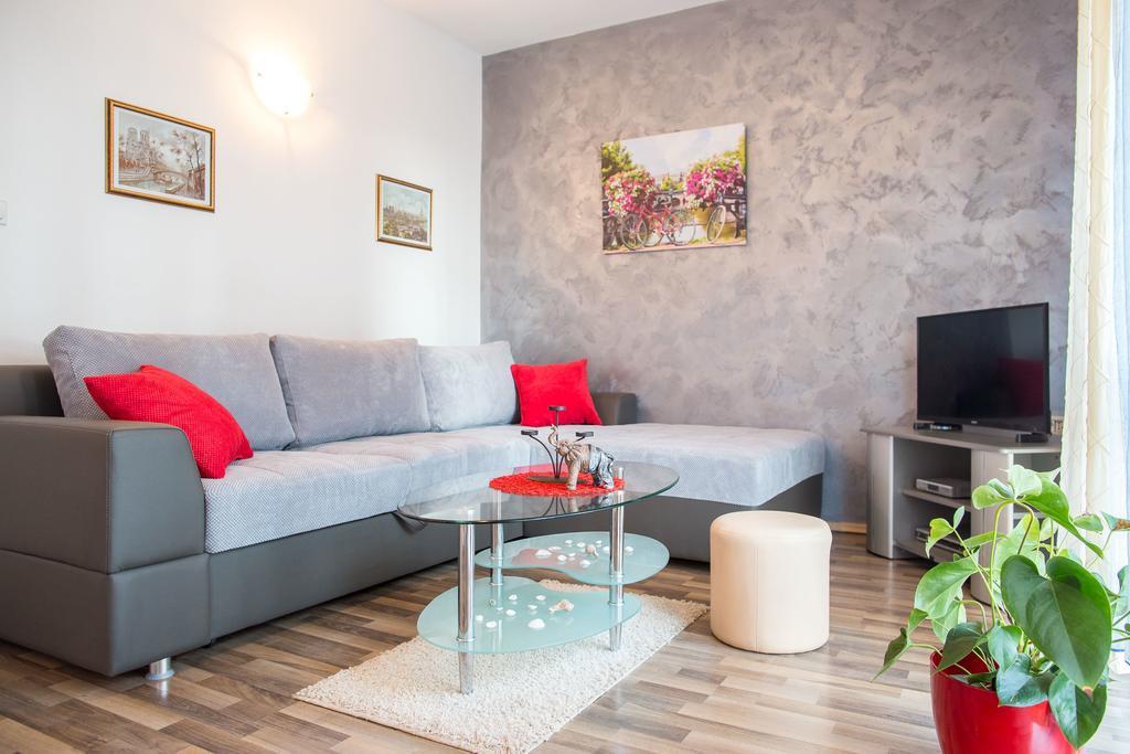 Villa Nadezda Petrovac Екстер'єр фото